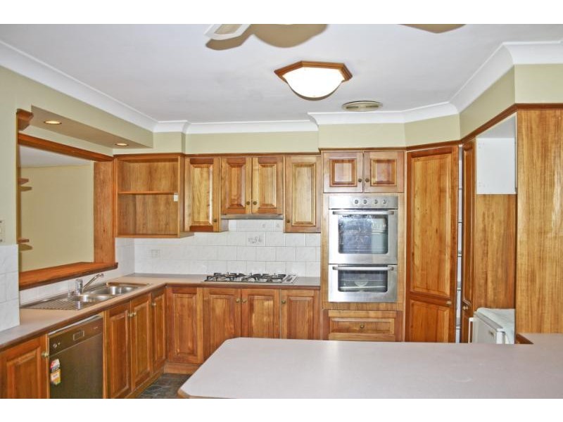 10 Dogwood Cl, Wyoming NSW 2250