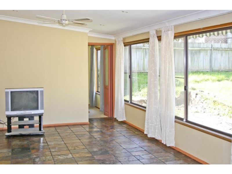 10 Dogwood Cl, Wyoming NSW 2250