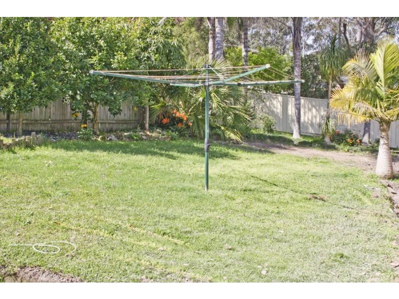 10 Dogwood Cl, Wyoming NSW 2250