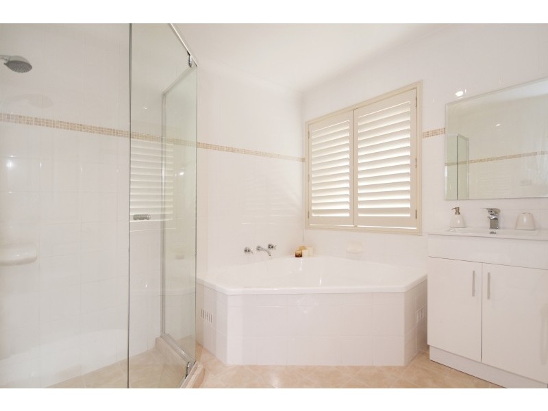 25/4 Karla Avenue, Terrigal NSW 2260