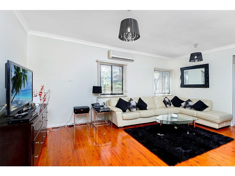 702 The Entrance Road, Wamberal NSW 2260