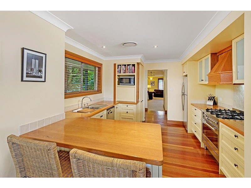2 Digby Road, Springfield NSW 2250