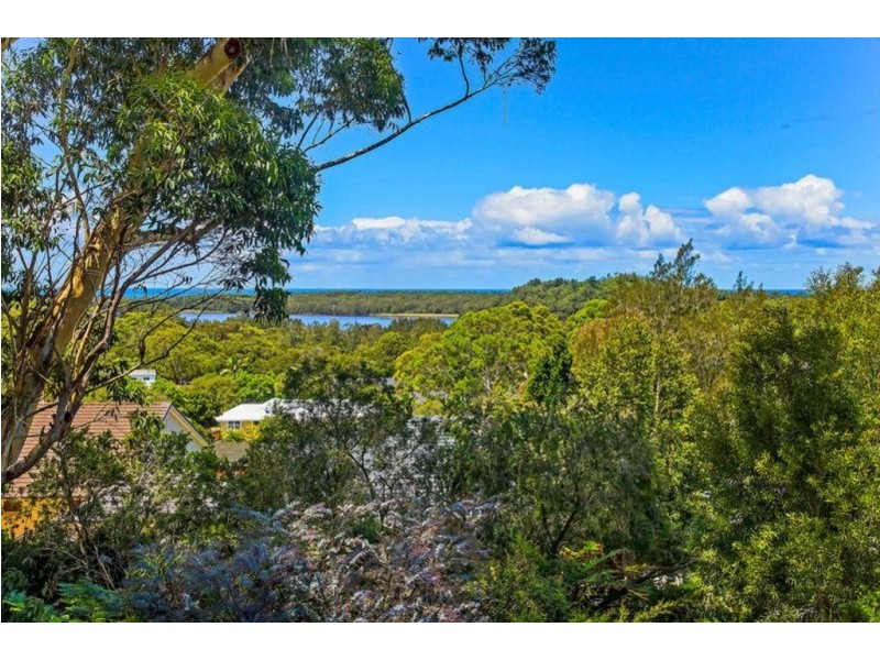700 The Entrance Road, Wamberal NSW 2260