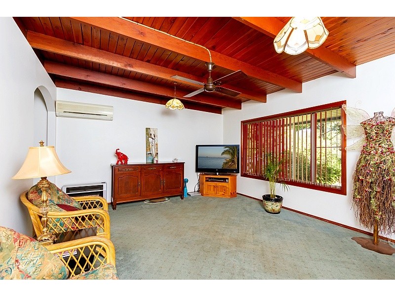 391 Terrigal Drive, Erina NSW 2250