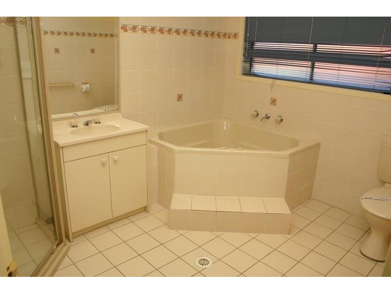 18 Kurrawyba Avenue, Terrigal NSW 2260