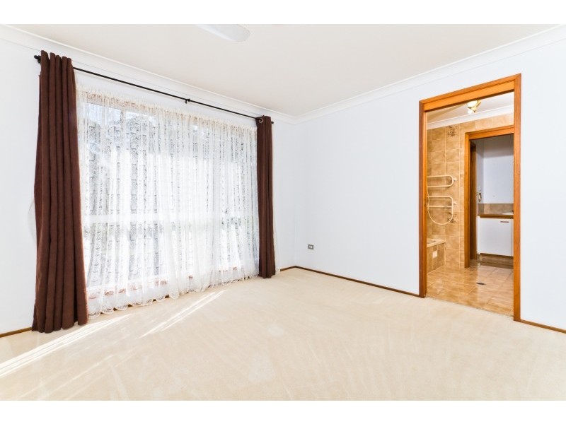 1 Letitia Close, Green Point NSW 2251