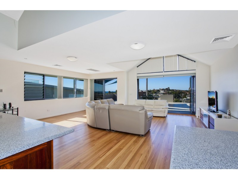 1/30 Barnhill Road, Terrigal NSW 2260