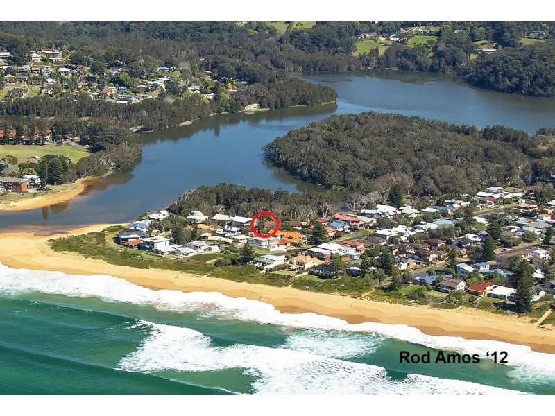 2/11 Bareena Avenue, North Avoca NSW 2260