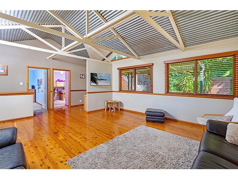 21 Solander Road, Avoca Beach NSW 2251