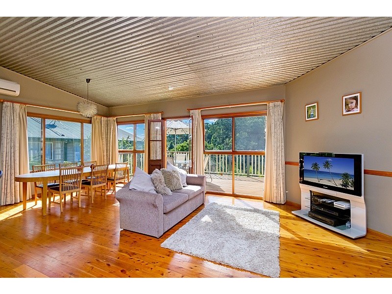 21 Solander Road, Avoca Beach NSW 2251