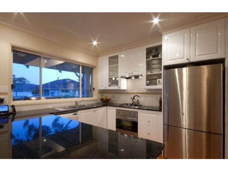 85 Albany Street, Point Frederick NSW 2250