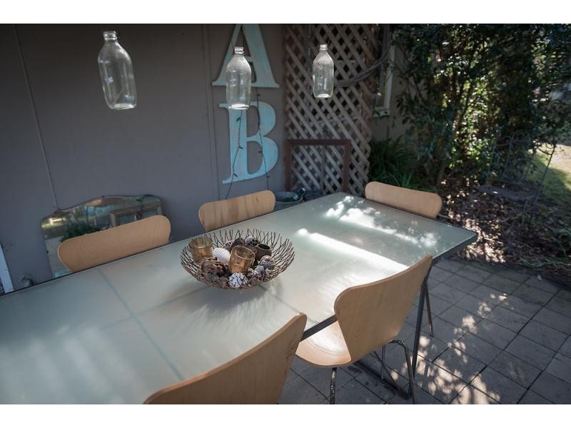 11 Bateau Bay Road, Bateau Bay NSW 2261