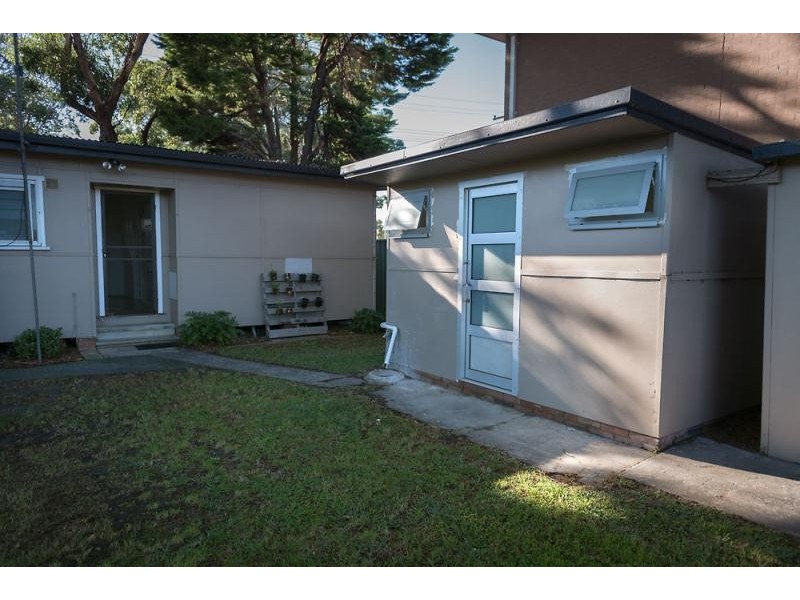 11 Bateau Bay Road, Bateau Bay NSW 2261