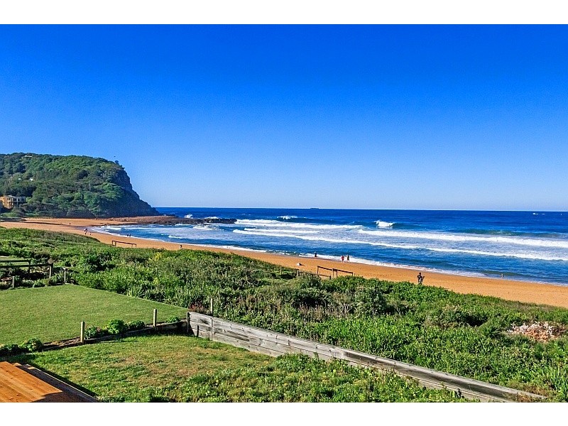 14 North Avoca Parade, North Avoca NSW 2260