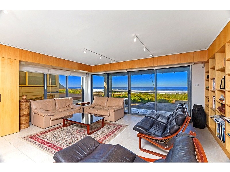 14 North Avoca Parade, North Avoca NSW 2260