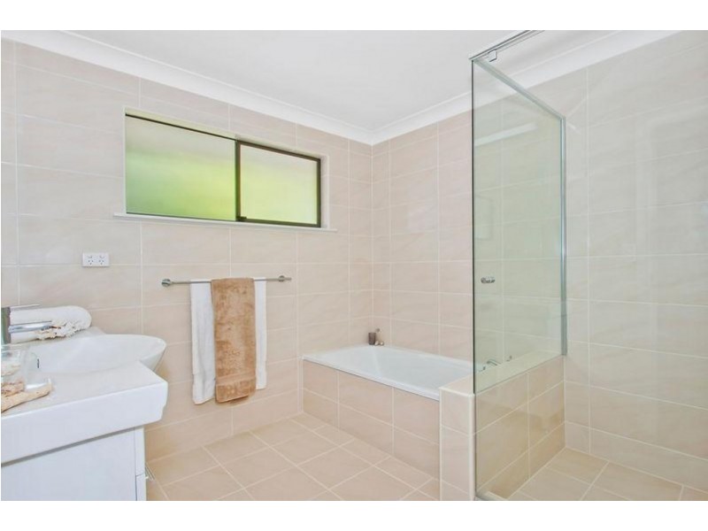 37 Endeavour, Avoca Beach NSW 2251