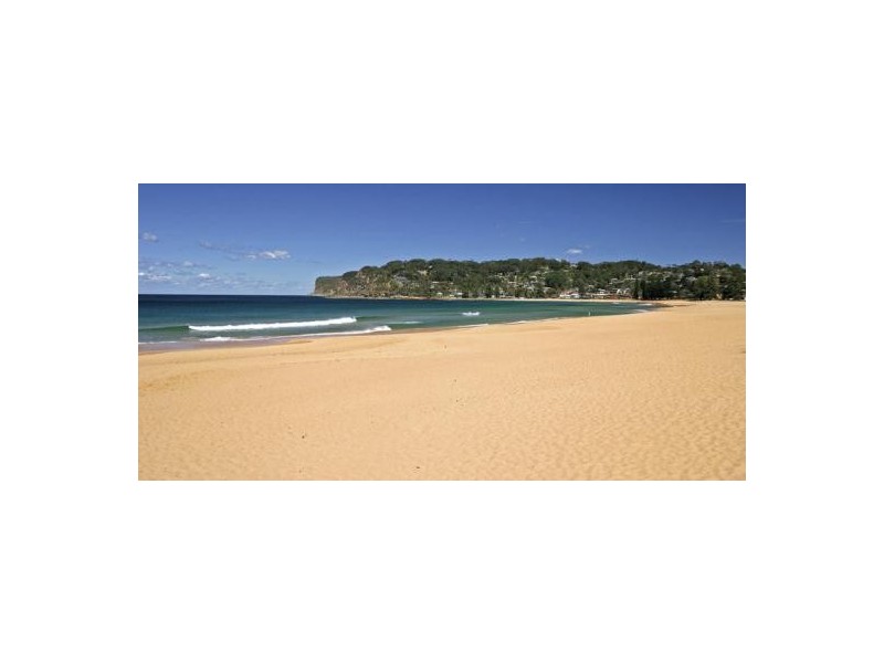 35 Coast Road, North Avoca NSW 2260