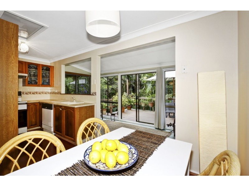 9 Palmgrove Place, North Avoca NSW 2260