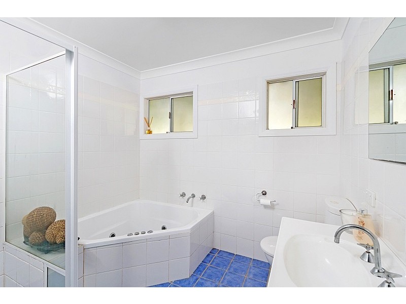 274 Avoca Drive, Avoca Beach NSW 2251