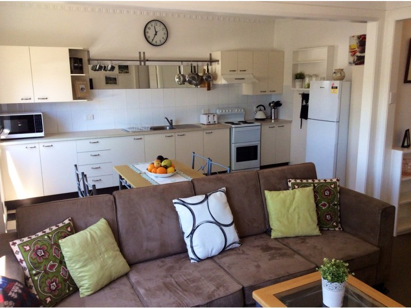 2/34 Auld Street, Terrigal NSW 2260