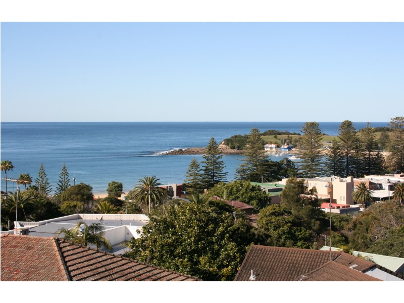 2/30-32 Barnhill Road, Terrigal NSW 2260