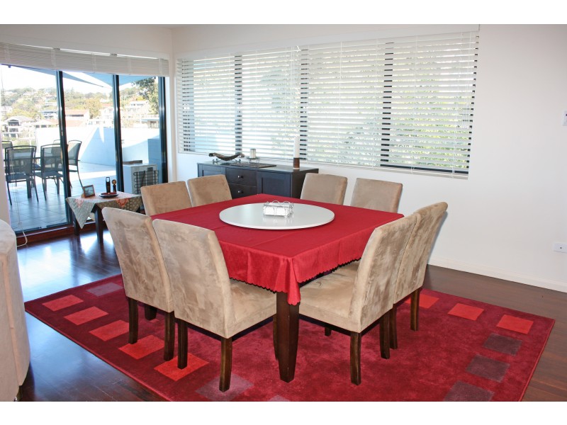 2/30-32 Barnhill Road, Terrigal NSW 2260