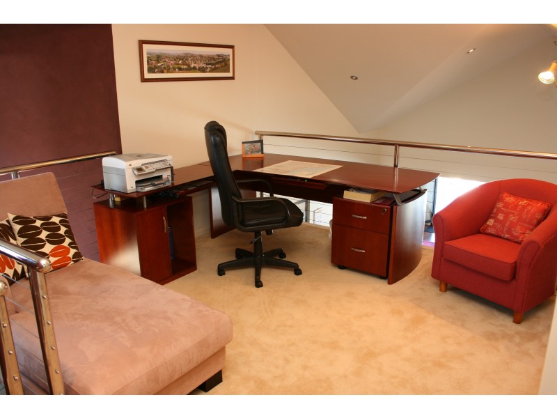 2/30-32 Barnhill Road, Terrigal NSW 2260