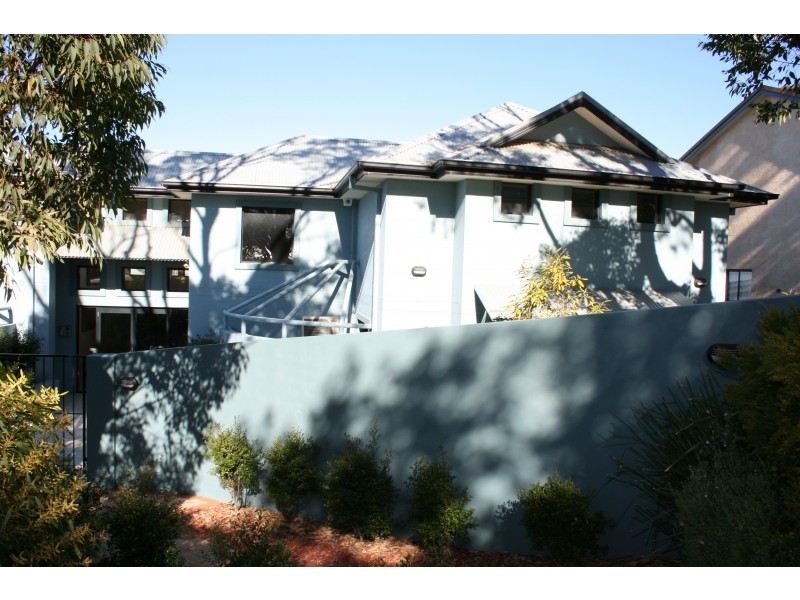 2/30-32 Barnhill Road, Terrigal NSW 2260