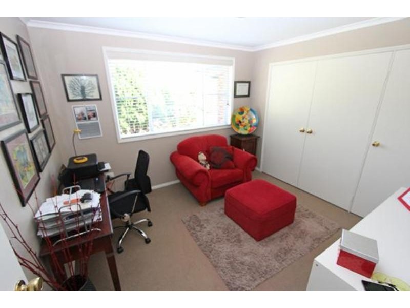 1/4 Willowin Close, Green Point NSW 2251