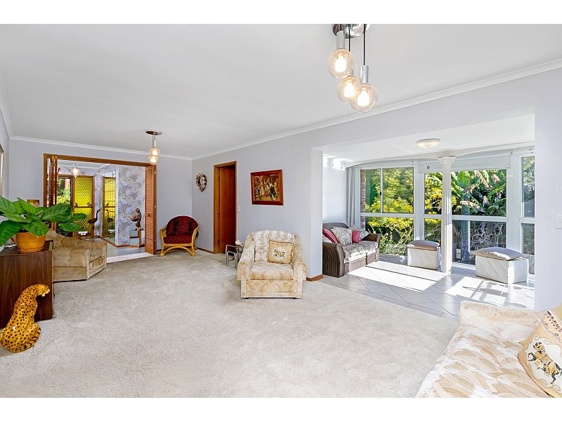 51 Hillside Road (also via 280 Avoca Drive), Avoca Beach NSW 2251