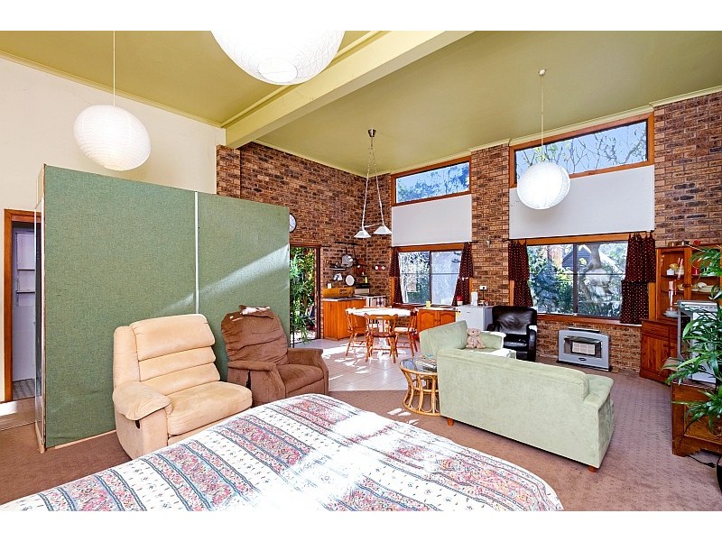 51 Hillside Road (also via 280 Avoca Drive), Avoca Beach NSW 2251