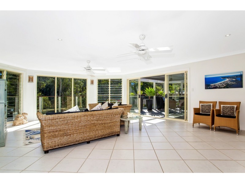 12 Mary Elizabeth Crescent, North Avoca NSW 2260