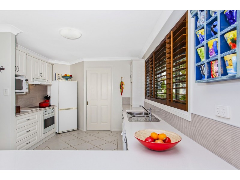 12 Mary Elizabeth Crescent, North Avoca NSW 2260