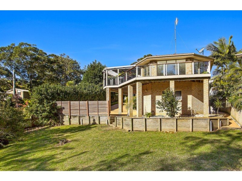 12 Mary Elizabeth Crescent, North Avoca NSW 2260