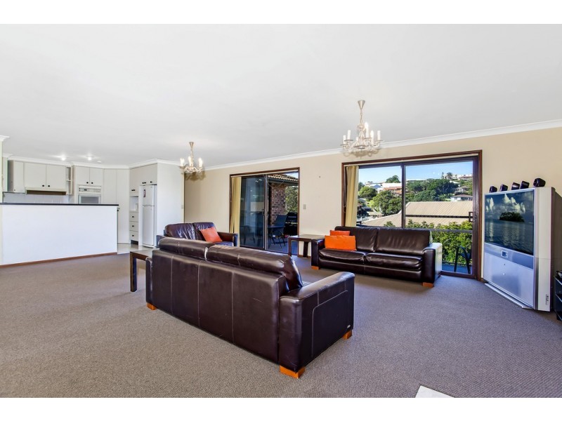 2/16 Wilson Road, Terrigal NSW 2260