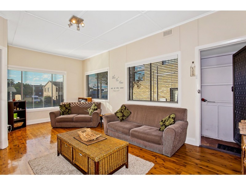 59 Boondilla Road, Blue Bay NSW 2261