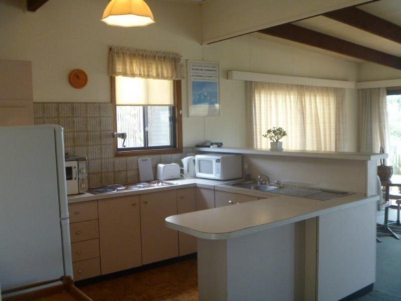 7 Warren, Avoca Beach NSW 2251