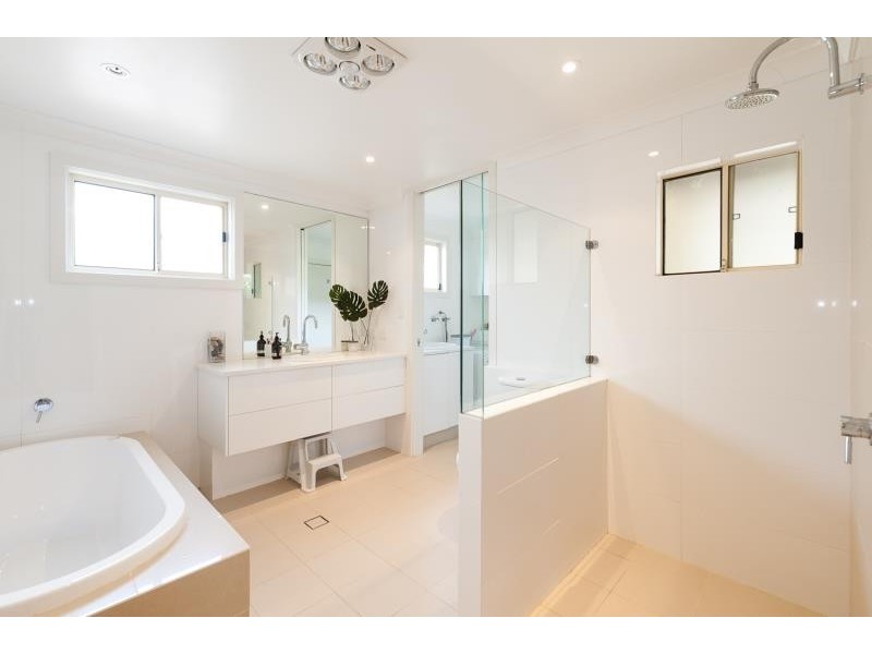 127 Cape Three Points Road, Avoca Beach NSW 2251