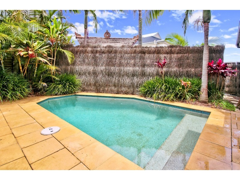 79a Tramway Rd, North Avoca NSW 2260