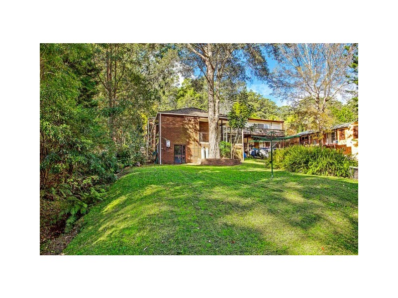 76 Lake Shore Drive, North Avoca NSW 2260