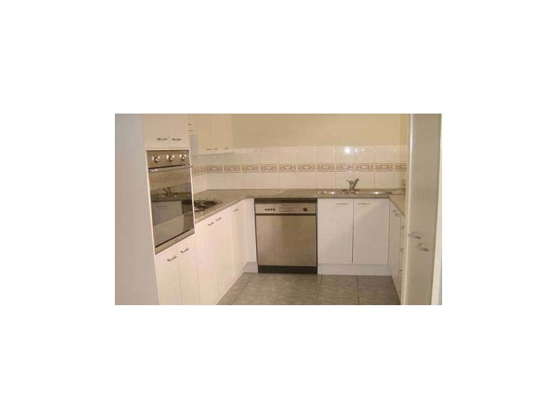 2/4 Karla Avenue, Terrigal NSW 2260