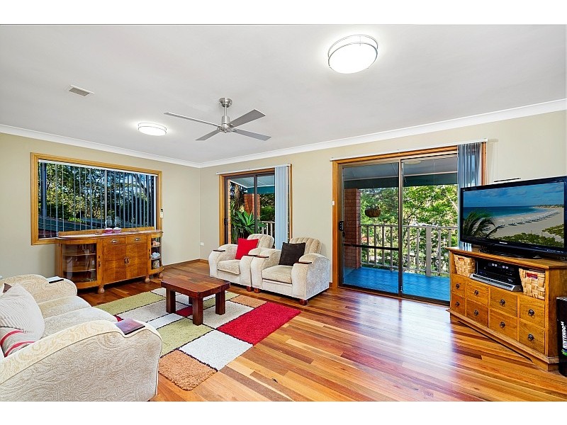 8 Walder Crescent, Avoca Beach NSW 2251