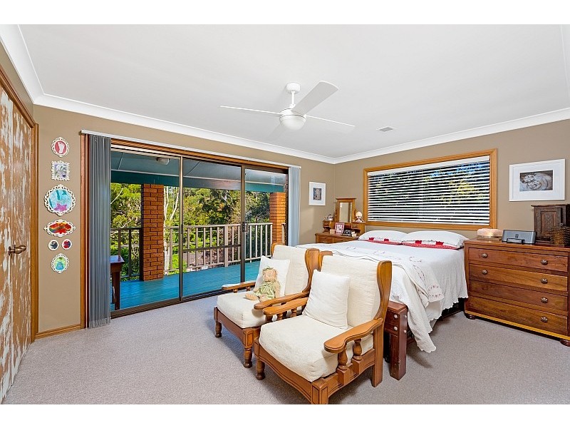 8 Walder Crescent, Avoca Beach NSW 2251