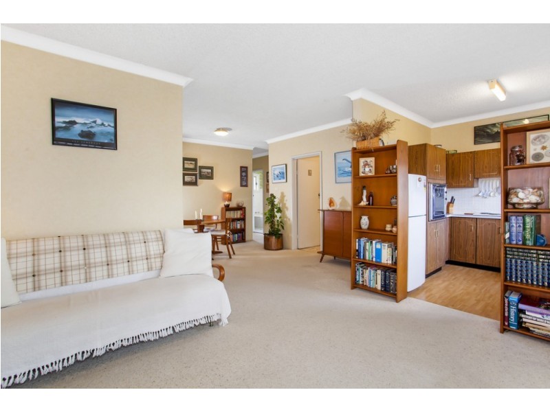 2/15 Barnhill Road, Terrigal NSW 2260