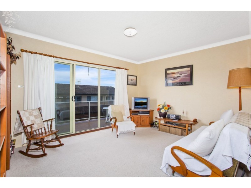 2/15 Barnhill Road, Terrigal NSW 2260