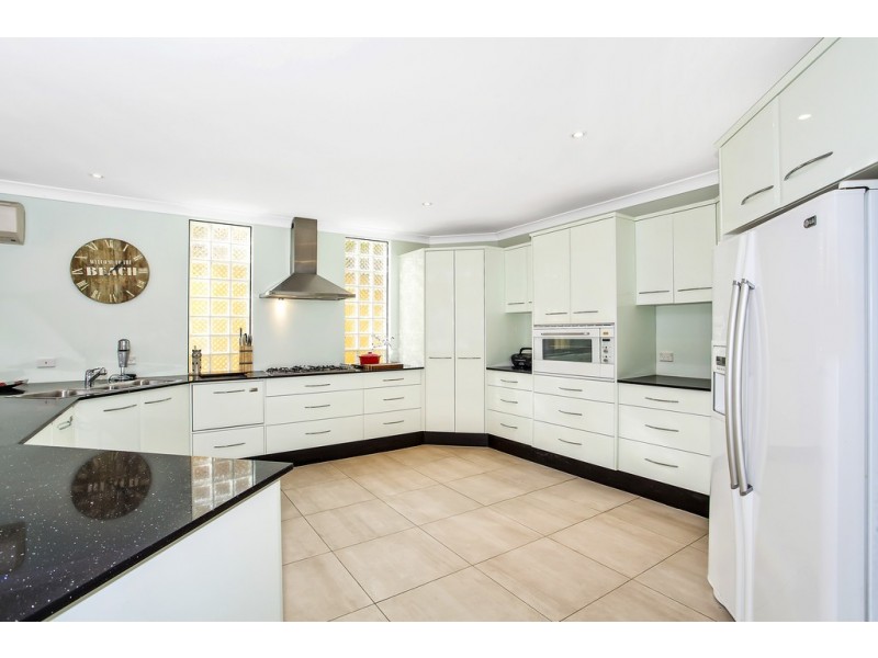 69A The Round Drive, Avoca Beach NSW 2251