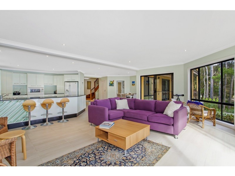 69A The Round Drive, Avoca Beach NSW 2251