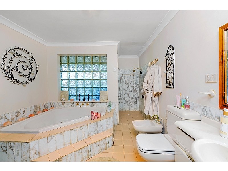 71 Meadow Road, Springfield NSW 2250