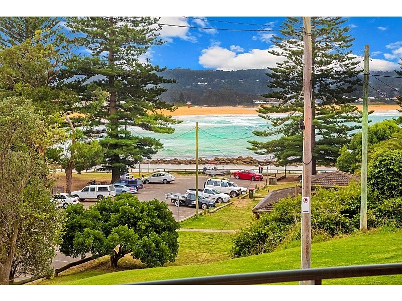 1/1 Cliff Avenue, Avoca Beach NSW 2251