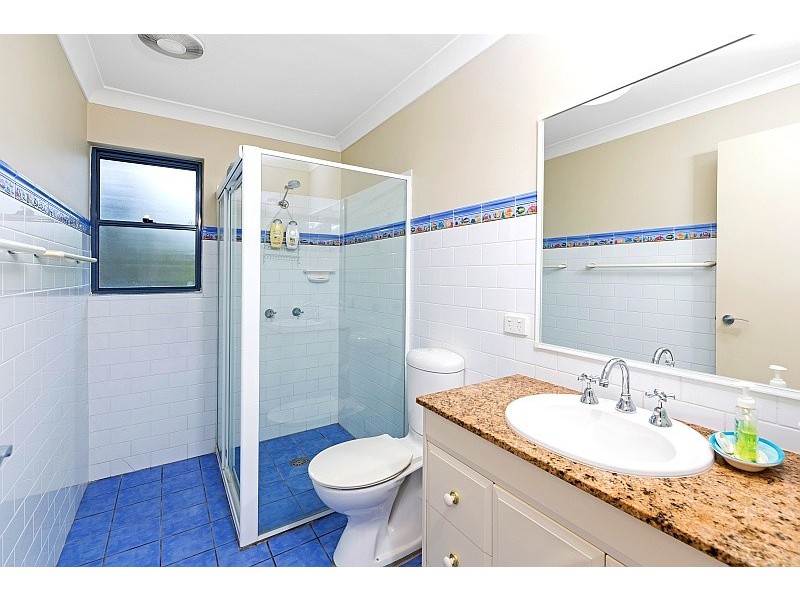 1/1 Cliff Avenue, Avoca Beach NSW 2251